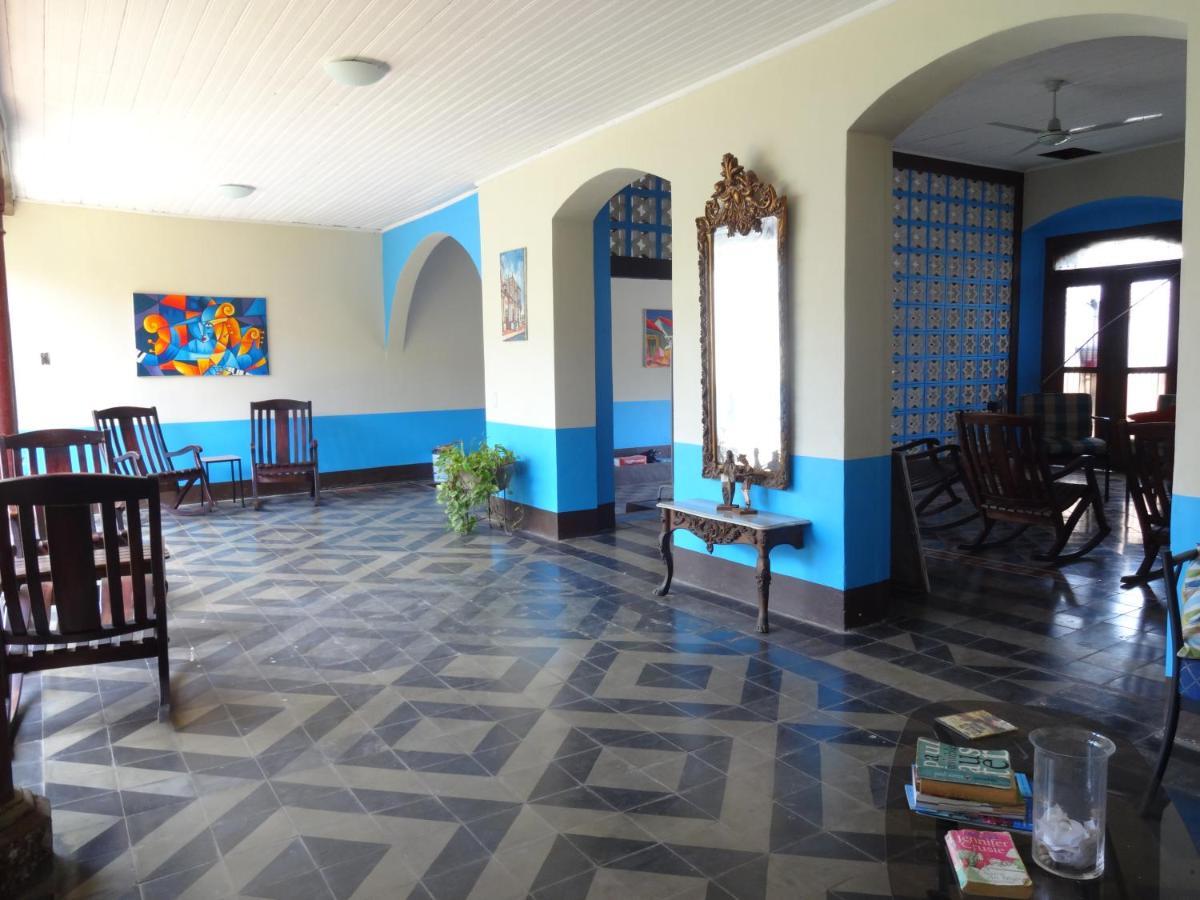 Hôtel Harvest House Nicaragua à León Extérieur photo