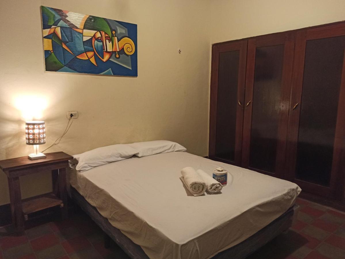 Hôtel Harvest House Nicaragua à León Extérieur photo